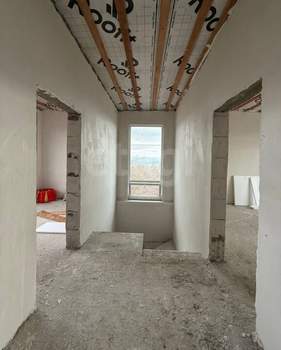 Дом 200м&sup2;, 2-этажный, участок 4 сот.  