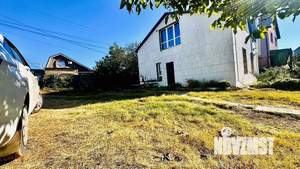 Дом 145м&sup2;, 2-этажный, участок 8 сот.  