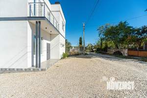 Дом 199м², 2-этажный, участок 4 сот.  