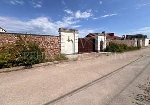 Дом 380м&sup2;, 2-этажный, участок 20 сот.  