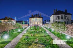 Дом 365м², 3-этажный, участок 17 сот.  