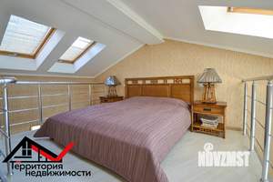 Таунхаус 280м&sup2;, 3-этажный, участок 40 сот.  