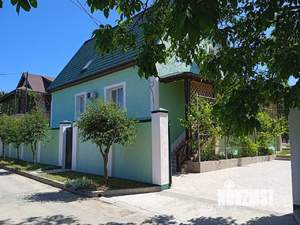 Дом 250м², 3-этажный, участок 10 сот.  