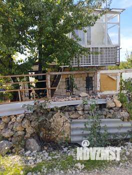 Дом 35м², 2-этажный, участок 4 сот.  