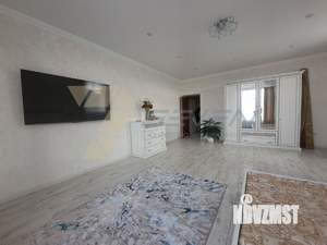 Дом 270м², 3-этажный, участок 5 сот.  