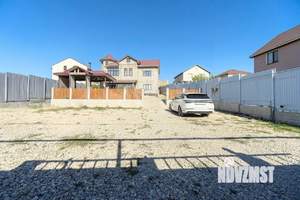 Дом 561м&sup2;, 3-этажный, участок 12 сот.  