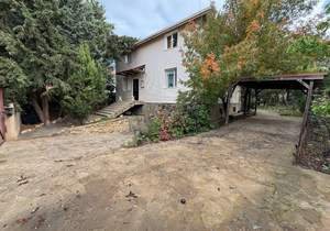 Дом 250м², 2-этажный, участок 6 сот.  