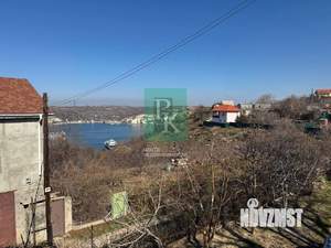 Дом 100м², 2-этажный, участок 7 сот.  
