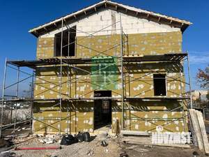 Дом 120м&sup2;, 2-этажный, участок 4 сот.  