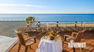 Дом 3200м², 4-этажный, участок 158 сот.  