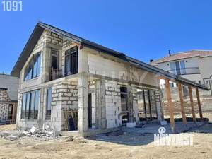 Дом 226м&sup2;, 3-этажный, участок 5 сот.  