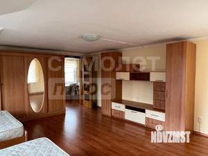 Дом 250м², 3-этажный, участок 5 сот.  