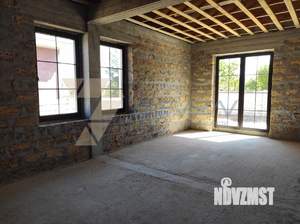 Дом 110м&sup2;, 1-этажный, участок 4 сот.  