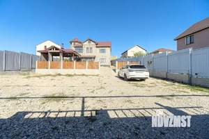 Дом 561м², 3-этажный, участок 12 сот.  