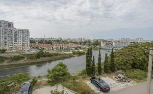 Дом 700м², 3-этажный, участок 18 сот.  