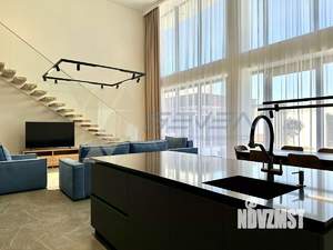 Дом 200м&sup2;, 2-этажный, участок 5 сот.  