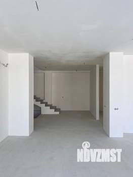 Дом 335м², 2-этажный, участок 5 сот.  