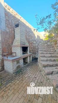 Дом 326м², 3-этажный, участок 9 сот.  