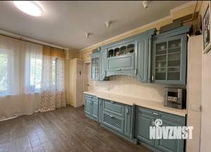 Дача 250м&sup2;, 3-этажный, участок 4 сот.  