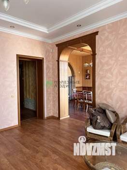 Дом 276м², 3-этажный, участок 10 сот.  