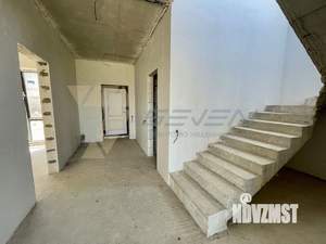 Дом 180м², 2-этажный, участок 5 сот.  