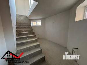 Дом 287м², 3-этажный, участок 8 сот.  