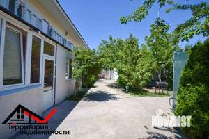 Дом 200м&sup2;, 2-этажный, участок 4 сот.  