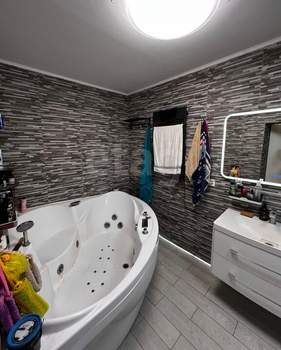 Дом 188м², 2-этажный, участок 6 сот.  