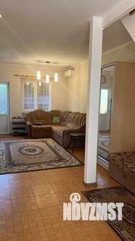 Дом 420м&sup2;, 2-этажный, участок 8 сот.  