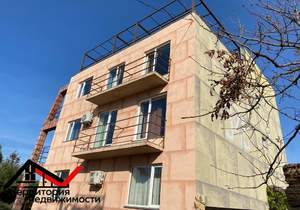 Дом 450м&sup2;, 3-этажный, участок 9 сот.  