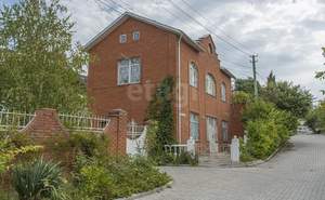 Дом 700м², 3-этажный, участок 18 сот.  