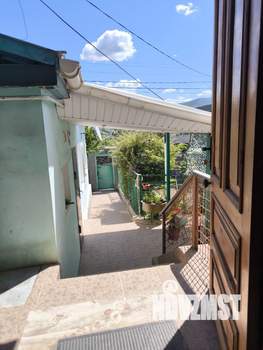 Дом 196м², 2-этажный, участок 7 сот.  