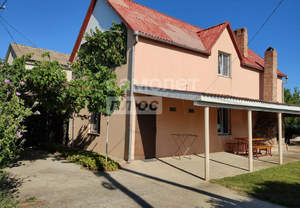 Дом 101м², 2-этажный, участок 8 сот.  