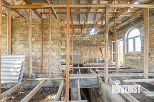 Дом 200м&sup2;, 3-этажный, участок 7 сот.  