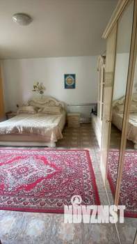 Дом 2869м², 2-этажный, участок 8 сот.  