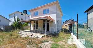 Дом 160м&sup2;, 2-этажный, участок 4 сот.  