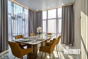 Дом 286м&sup2;, 2-этажный, участок 5 сот.  