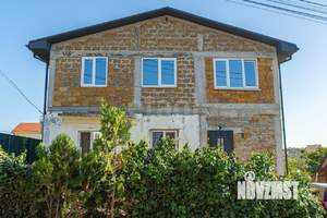 Дом 202м², 2-этажный, участок 4 сот.  