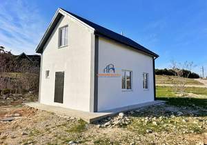 Дом 85м², 2-этажный, участок 4 сот.  