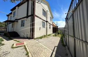 Дом 280м², 2-этажный, участок 4 сот.  