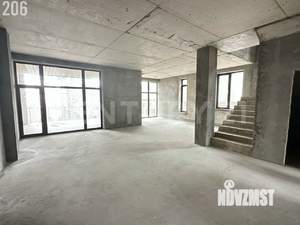 Дом 387м&sup2;, 2-этажный, участок 5 сот.  