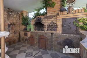 Дом 232м², 2-этажный, участок 6 сот.  