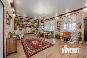 Дом 290м², 2-этажный, участок 7 сот.  