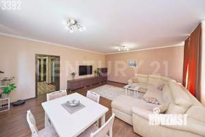 Дом 219м², 3-этажный, участок 6 сот.  