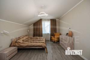 Дом 284м², 3-этажный, участок 5 сот.  