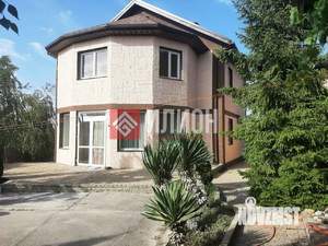 Дом 206м², 3-этажный, участок 10 сот.  