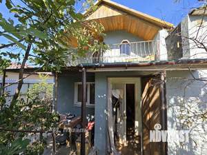 Дом 74м², 2-этажный, участок 5 сот.  