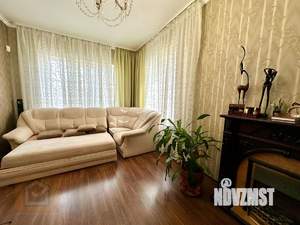 Дом 280м², 2-этажный, участок 10 сот.  