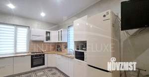 Дом 145м&sup2;, 2-этажный, участок 6 сот.  