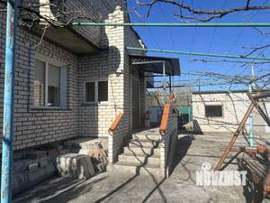 Дом 203м&sup2;, 2-этажный, участок 10 сот.  